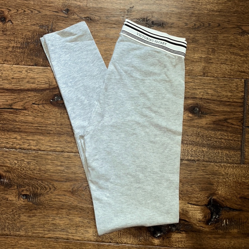 Victoria Secret gray leggings
